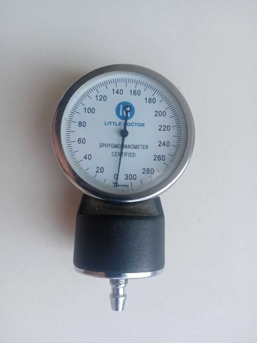 Продам манометр для тонометра.