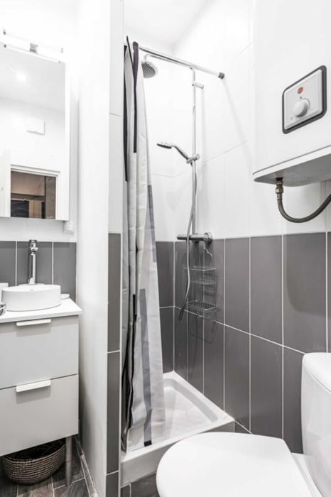 Дава се под наем Едностаен апартамент в Пловдив, Център - 26 кв.м за 112.2 € - Снимка #4