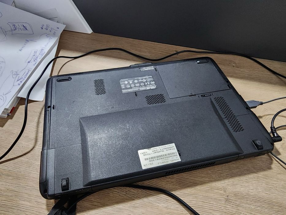 Ноутбук в рабочем состоянии (Intel Celeron, 2 ГБО ЗУ)