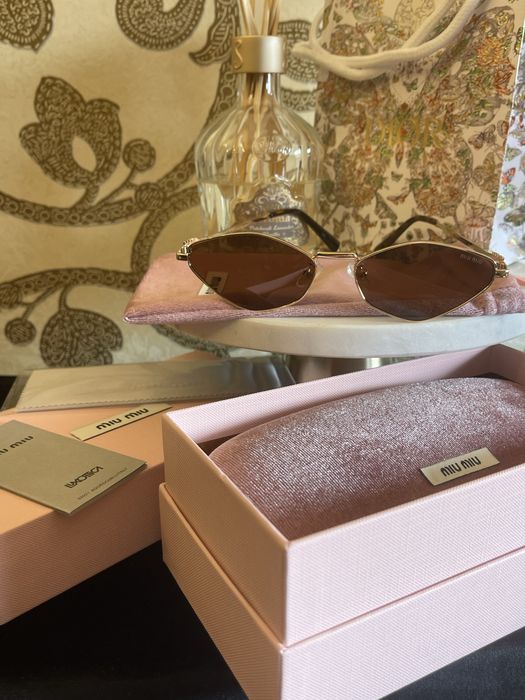 Ochelari de soare Miu Miu