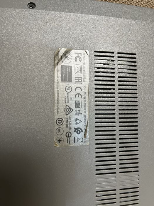 Лаптоп Lenovo,UHD Graphics 128mb