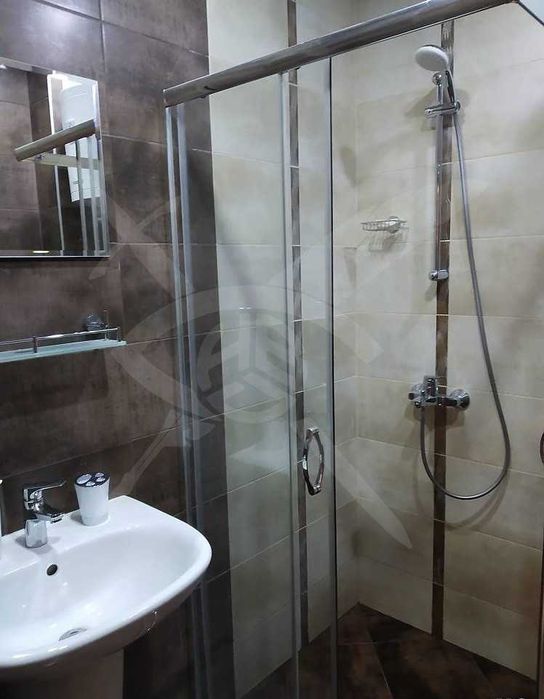 Дава се под наем Едностаен апартамент в Варна, Окръжна болница - 36 кв.м за 300 € - Снимка #3