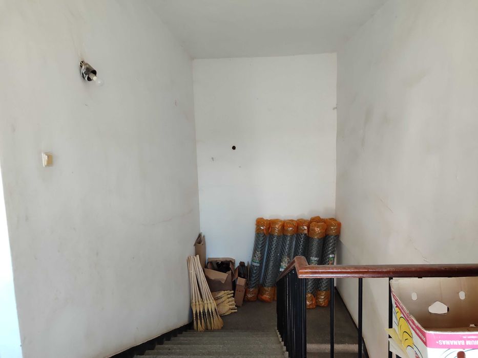 Продава се етаж от сграда в Спасово