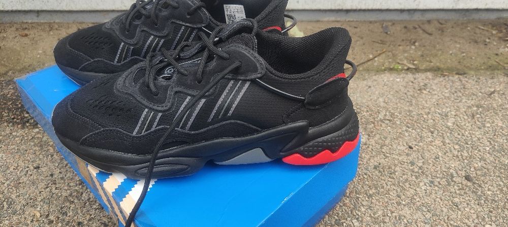 Adidași adidas noi model 2025