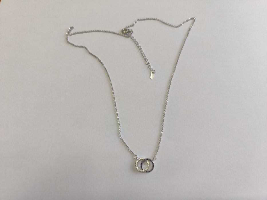 Сребърно колие - различни видове.