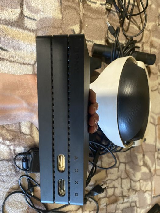 Se vinde ochelari virtuali pentru ps 4-5