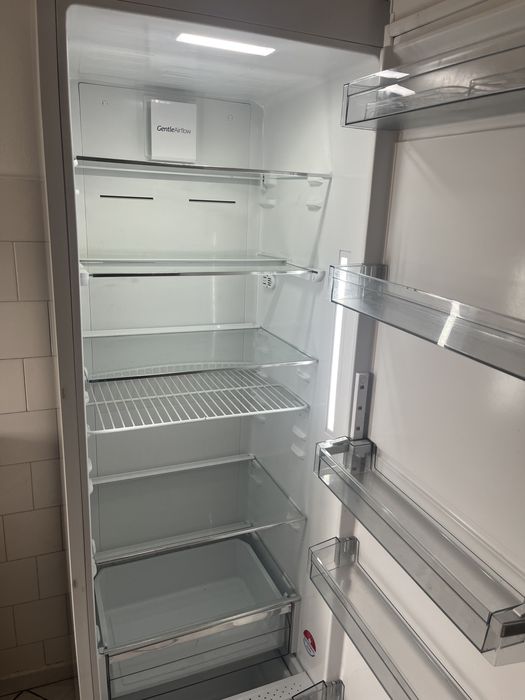 Frigider Sharp 1 usa