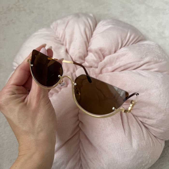 Нави слънчеви очила