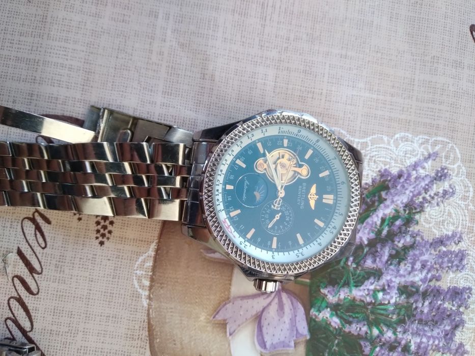 Vând set loturi ceasuri unele de firma