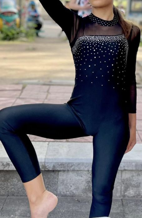 Черно трико за танц, художествена гимнастика или аеробика