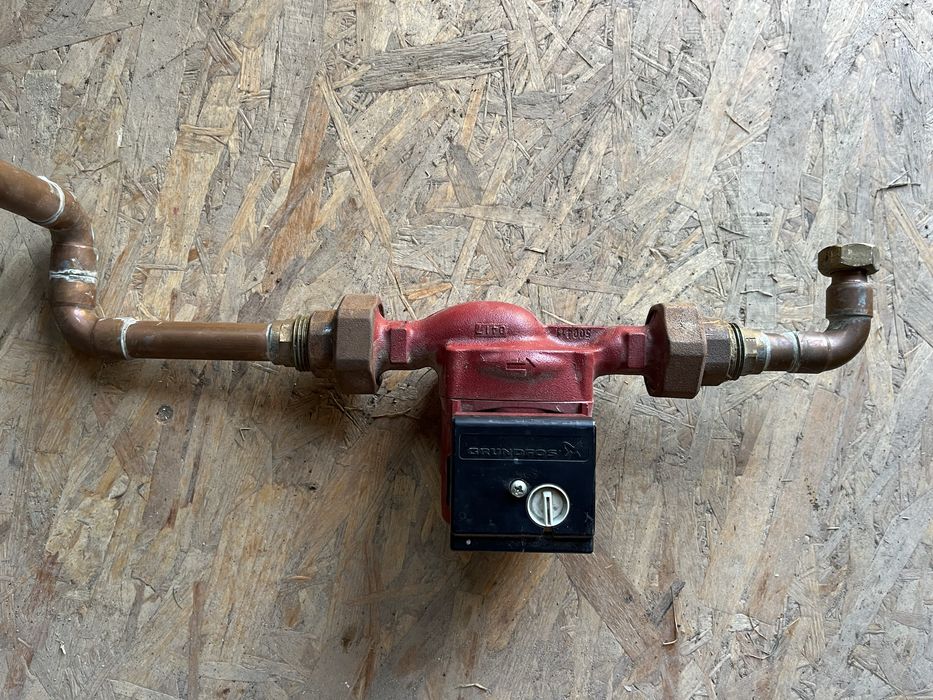 Pompa recirculare Grundfos