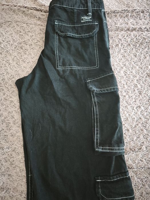 Blugi cargo Pull & Bear mărimea 42