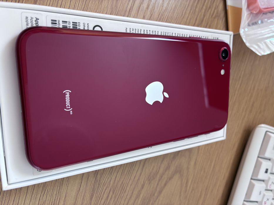 iPhone SE3 128 Гаранция 15 месеца