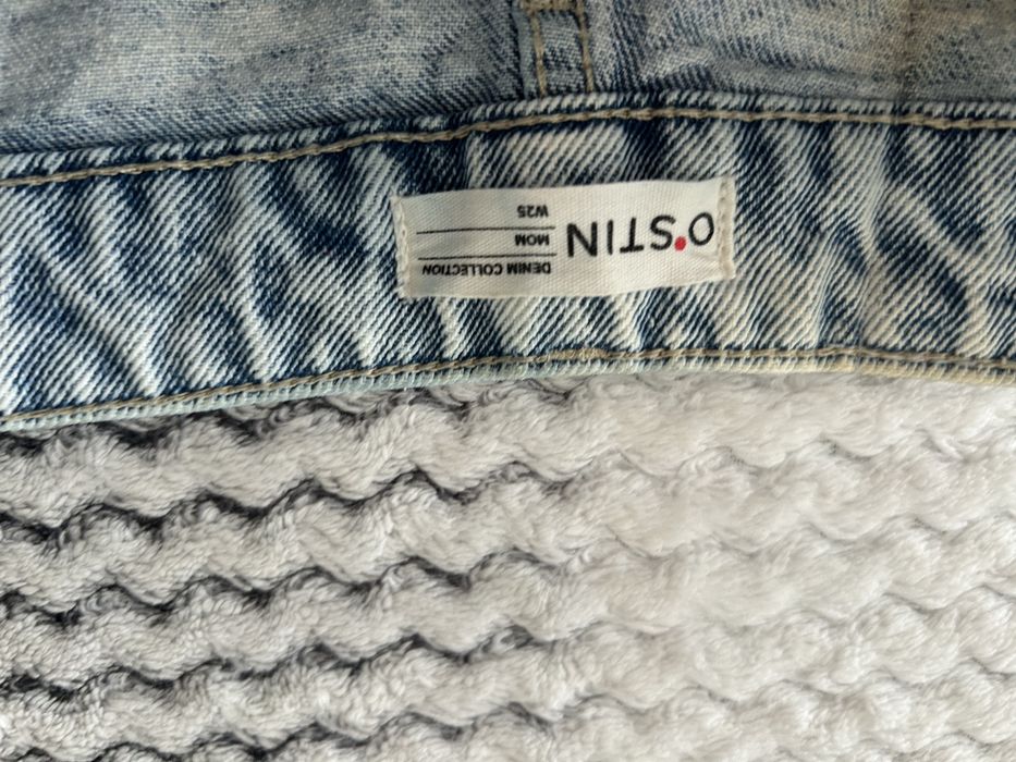 Рваные джинсы