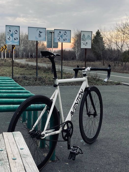 Продам aventon cordoba фикс/fix