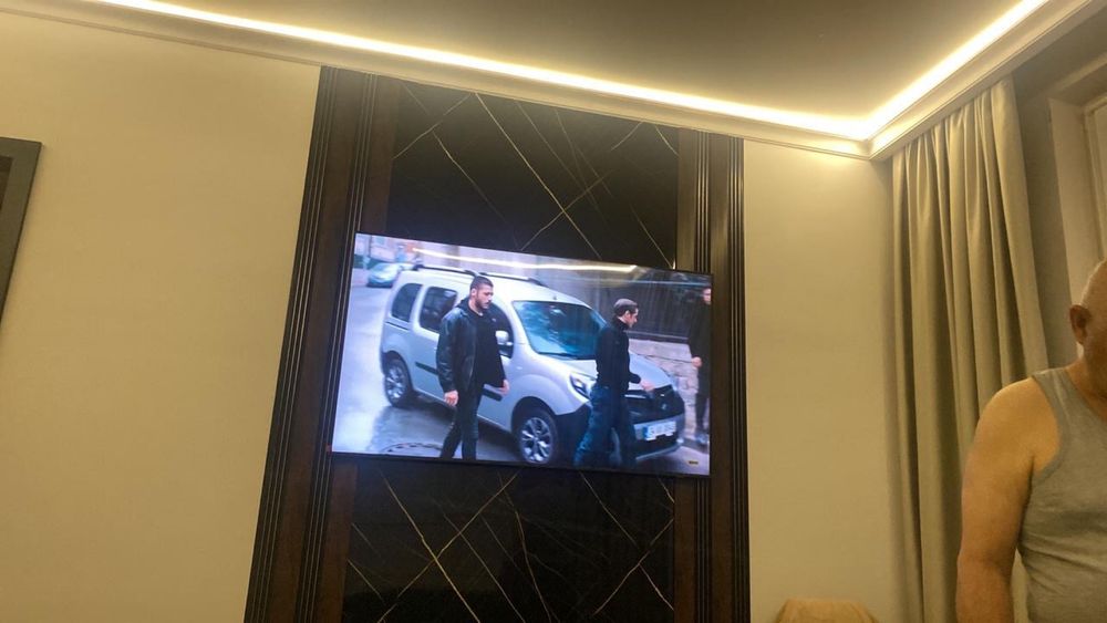 Телевизор TCL 81 см, чёткое изображение, хорошее состояние