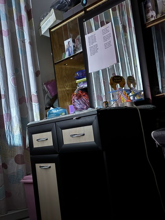 Комод с зеркалом