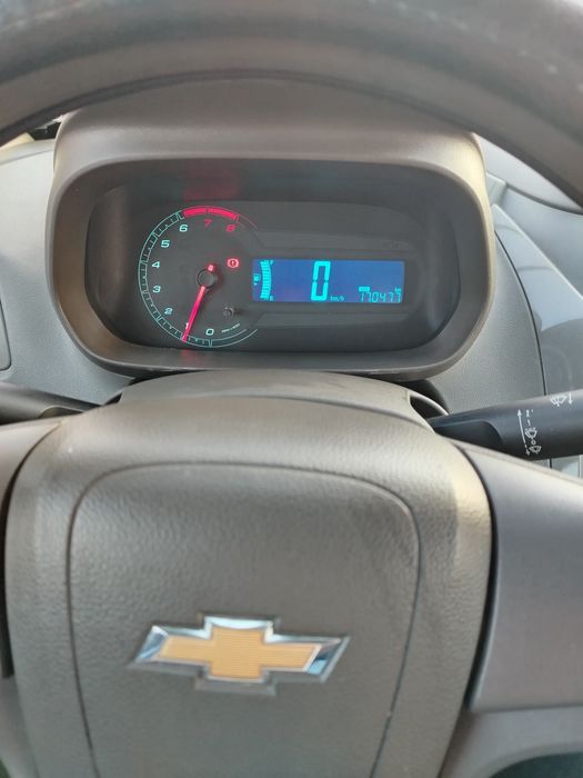 Chevrolet Cobalt 2-pozitsiya sotiladi