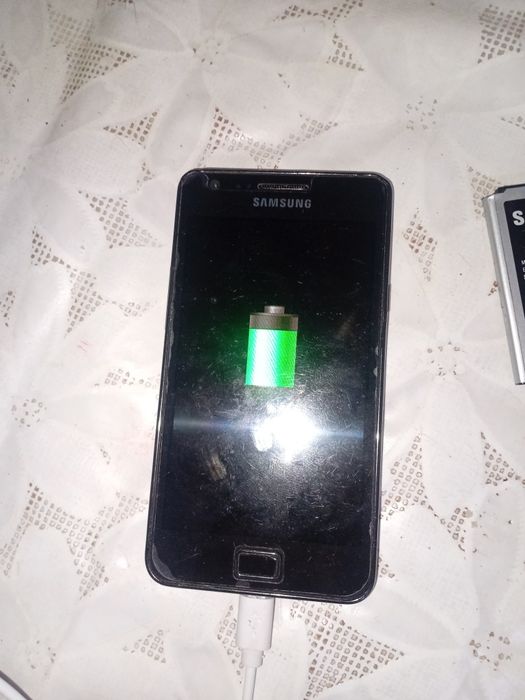 Продам самсунг i9100  и другие рабочие