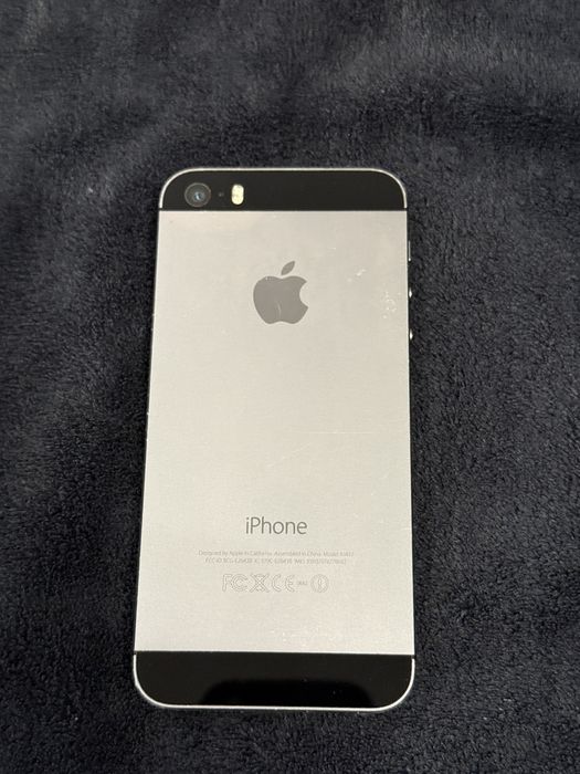 iPhone 5s  32GB iOS 11.2.6