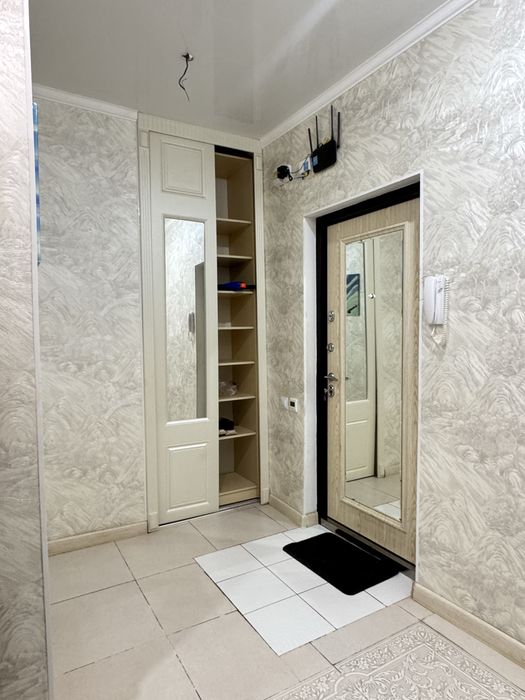 Сдается посуточно  в 16мкр  ЖК абырой