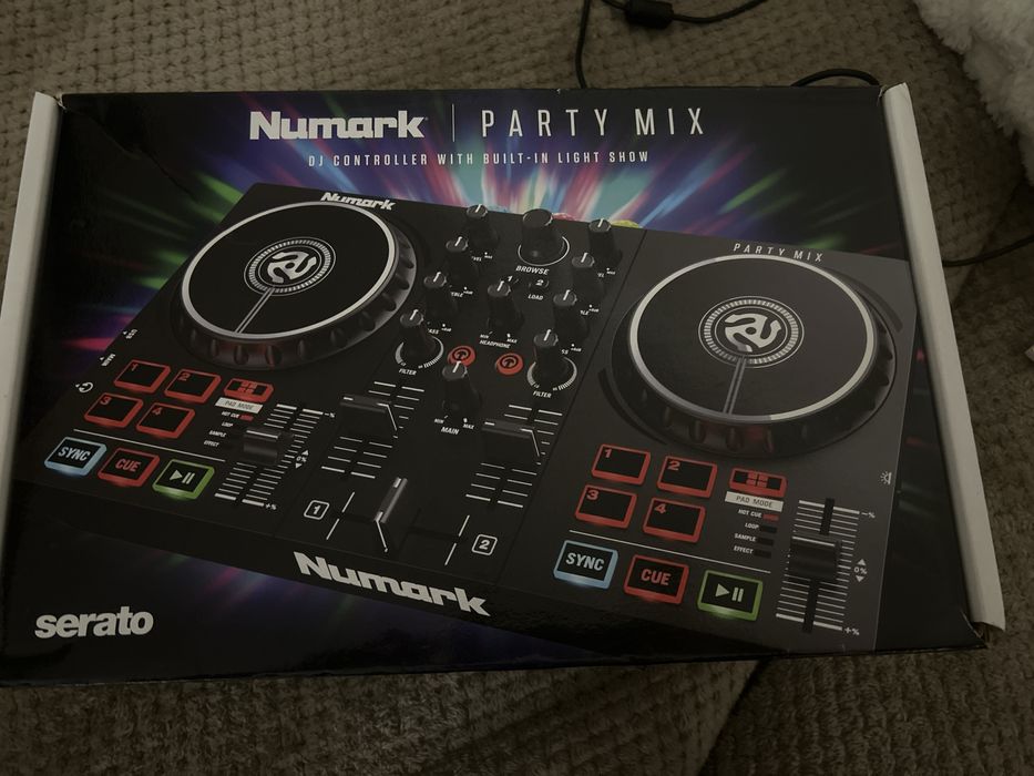 Vând numark dj party mix consolă