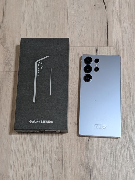 Samsung S25 Ultra 256 gb Ram 12 5G EAC