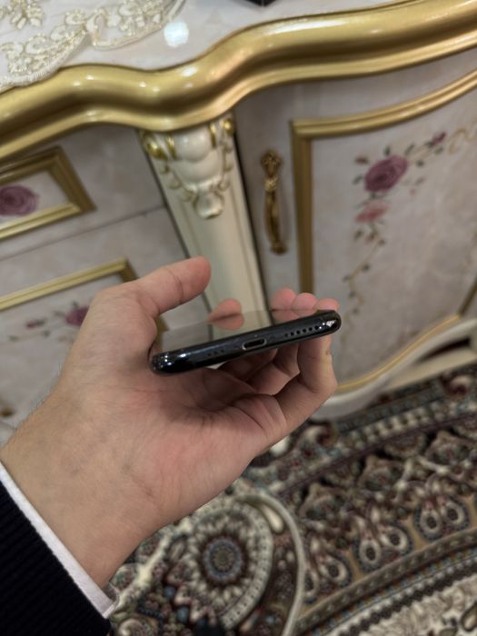 Iphone 11 pro holati zor