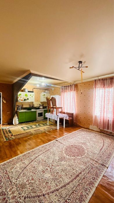 4 бөлмелі жер үй сатылады Тез арада