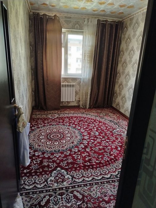 Gorniy universitet orqasidan 3 honalik sotiladi