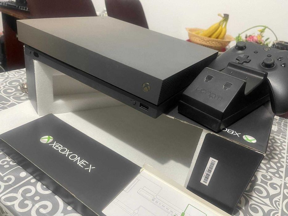Consola XBOX ONE 1TB night edition