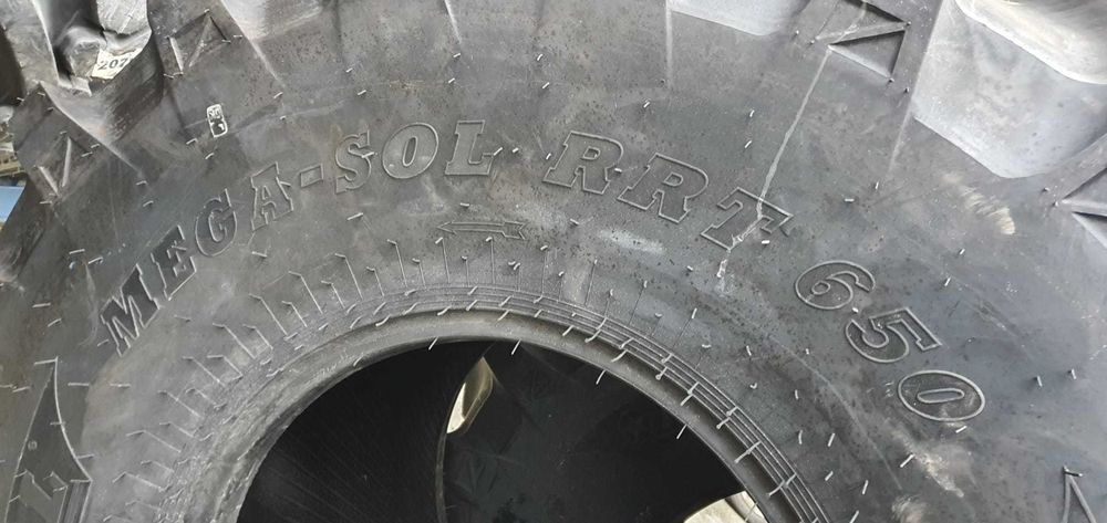 750/70R26 Cauciucuri noi Agricole de combina echivalen 28.1R26 EQZX