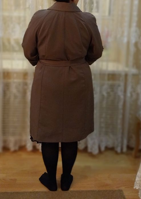 Женский плащ короткий