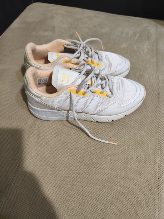 Маратонки Адидас 42 номер