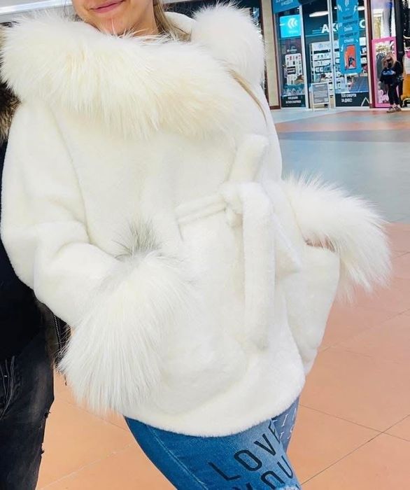 Дамско палтенце с естествен Пух