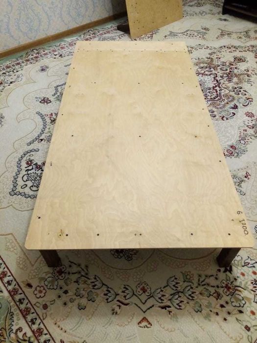 Продаются 2 стола