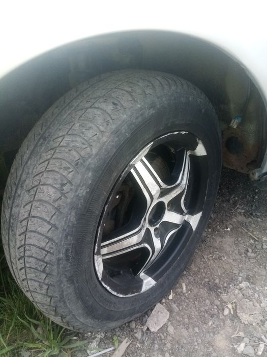 Диск на авто приору