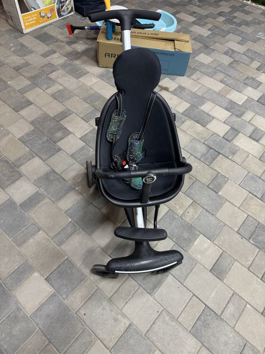 Коляска для прогулк либо для путешествий