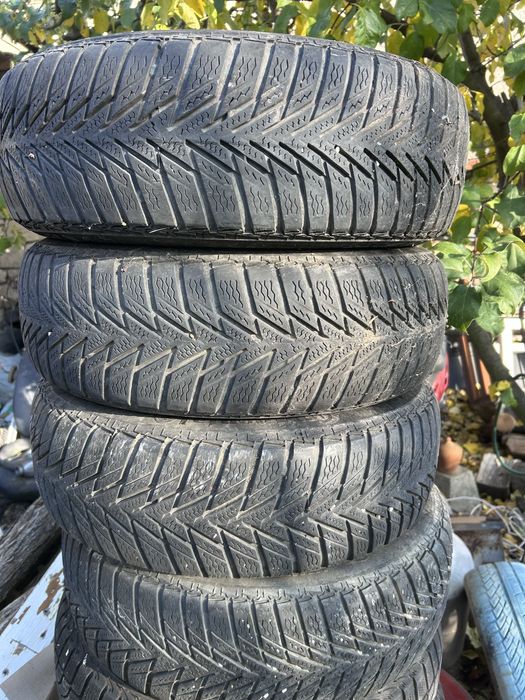 Зимни гуми Continental 14цола 6мм грайфер дот 2011