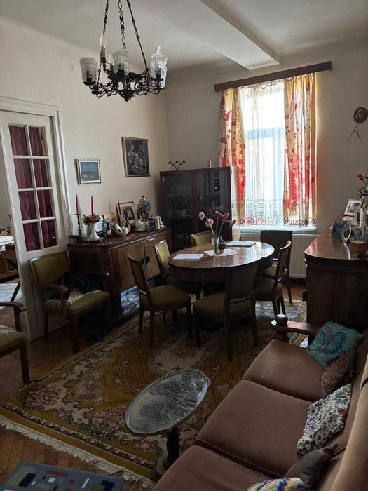 Vand apartament cu 3 camere in Calea Plevnei, zona SPA Orhideea