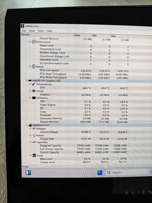 Alienware 13 R3 I7-7700HQ/ GTX 1060 / 256GB SSD /  16GB