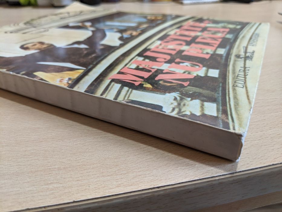 Majestate, nu pleca - Articole despre Regele Mihai - rară