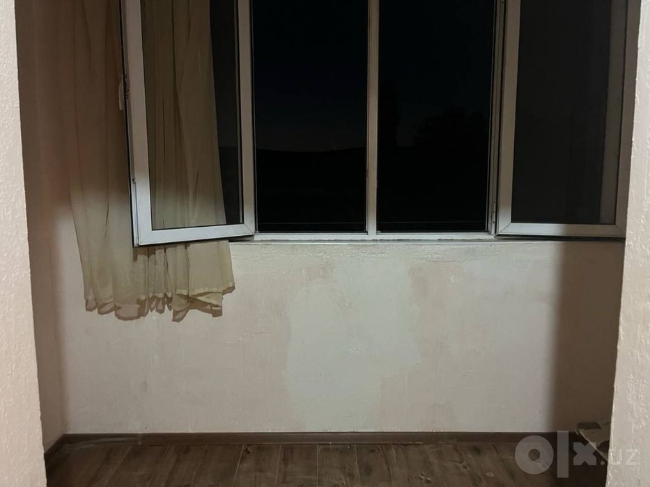 1 комнатная (38кв.м.) в 8 микрорайоне на 3 этаже