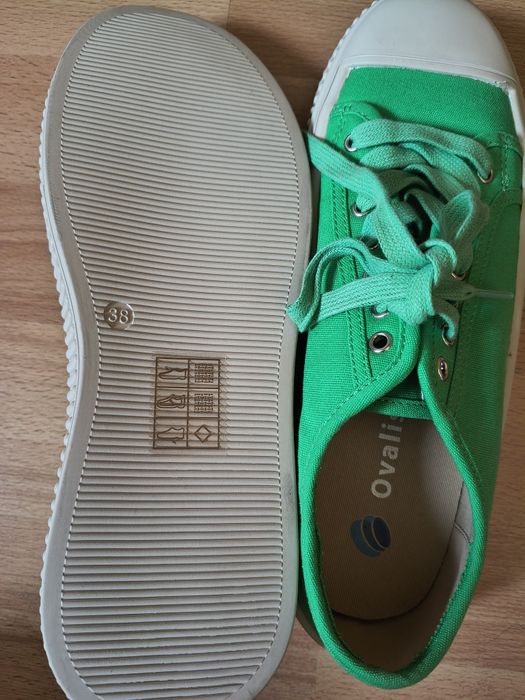 Teniși noi unisex
