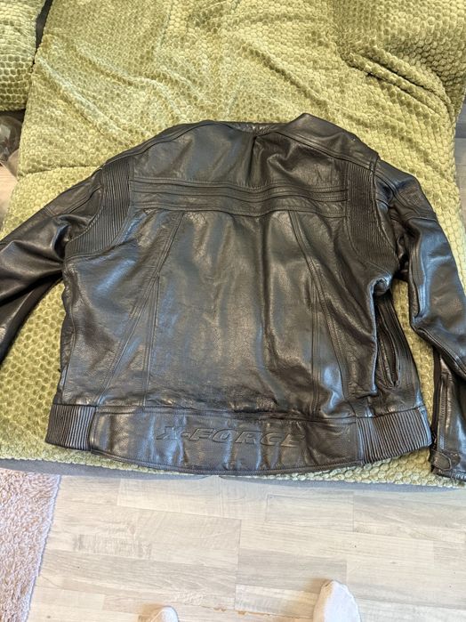 Мото яке Л размер във много добро състояние