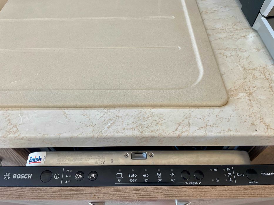 Дава се под наем Двустаен апартамент в Варна, Бриз - 52 кв.м за 714 € - Снимка #13