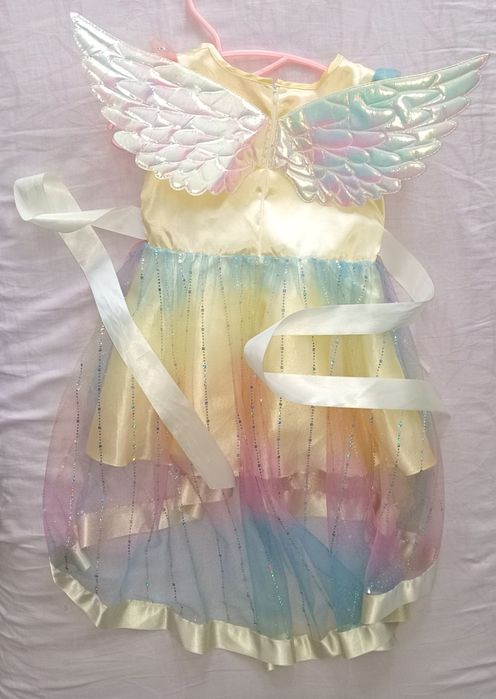 Продам новогоднее платье очень красивое!!