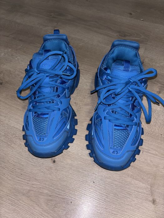 Balenciaga track ice blue