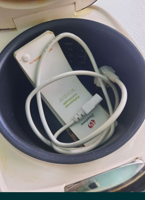 Мультиварка и сервиз