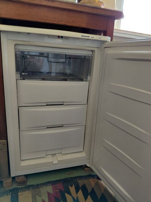Морозильная камера (Морозильник) Snaige F10SM, 85л